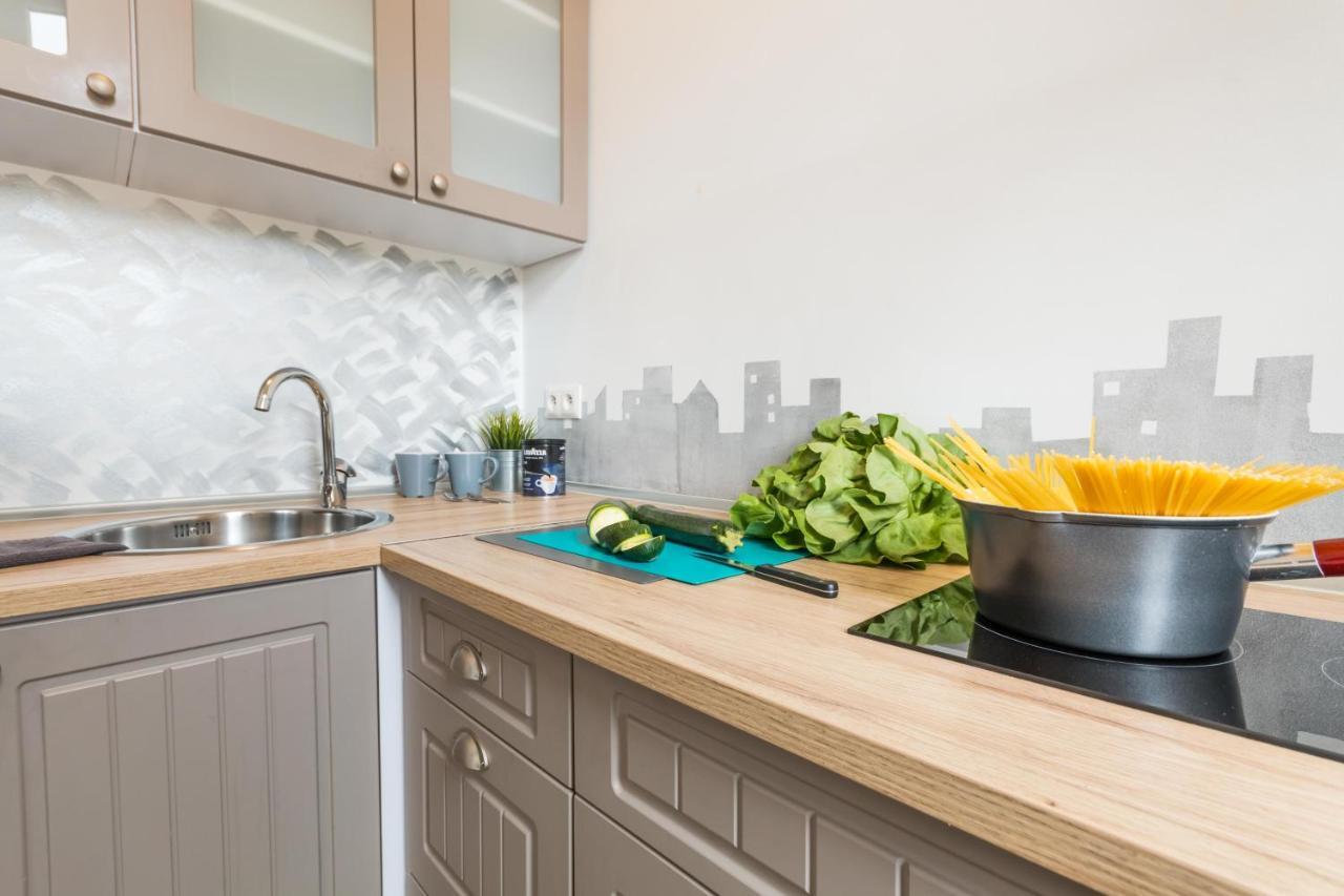 Apartment Zamulkowa カトヴィツェ エクステリア 写真